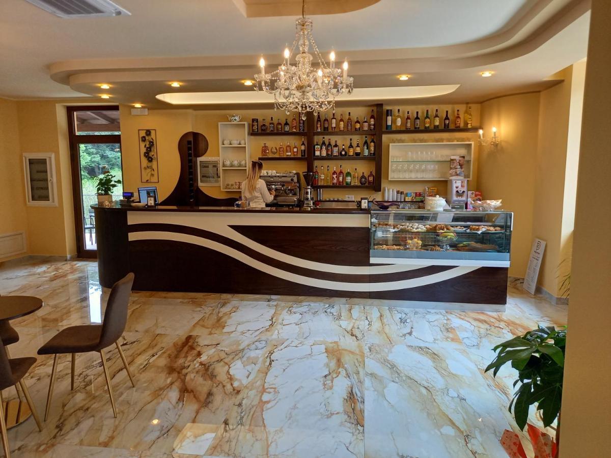 Hotel Ristorante Villa Terry Lauria Inferiore Kültér fotó