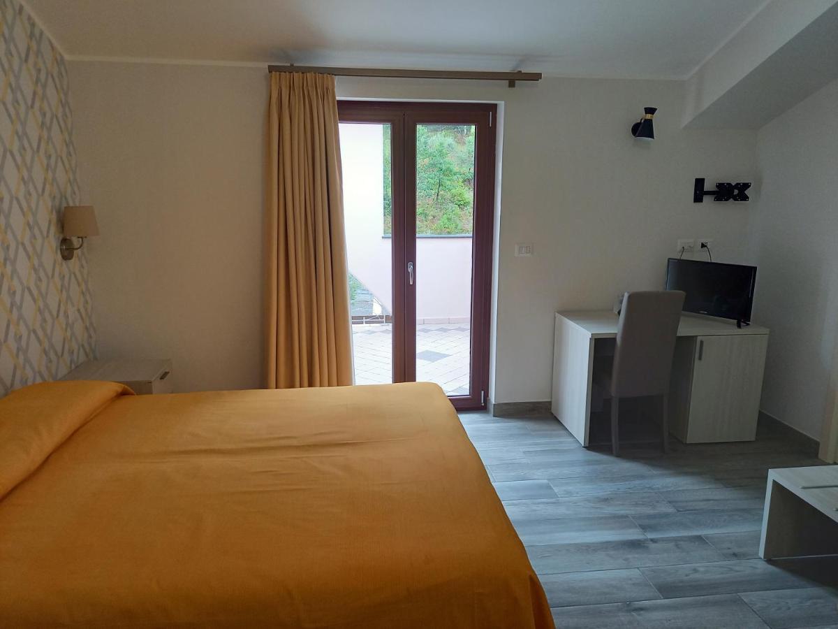 Hotel Ristorante Villa Terry Lauria Inferiore Kültér fotó