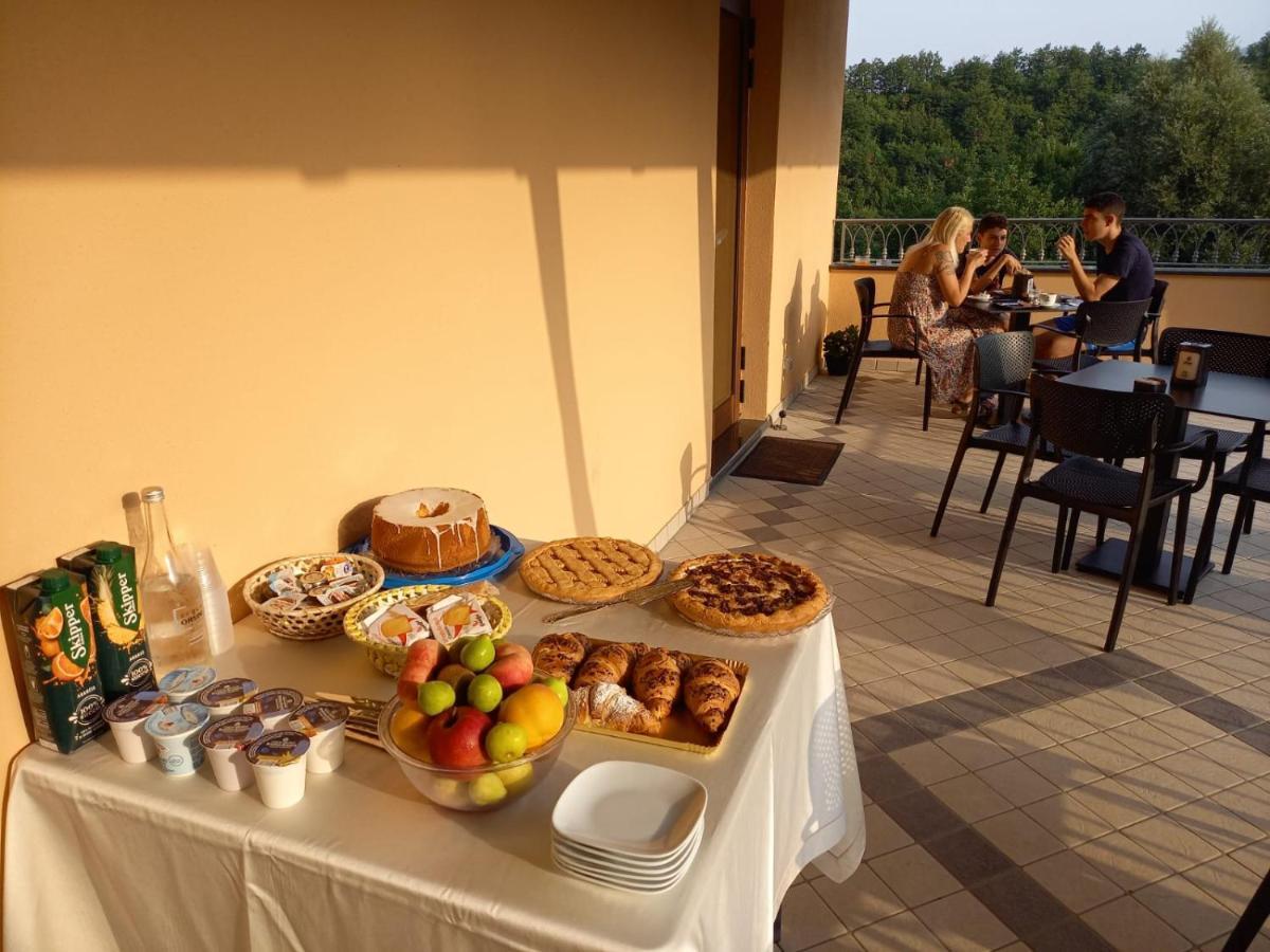 Hotel Ristorante Villa Terry Lauria Inferiore Kültér fotó